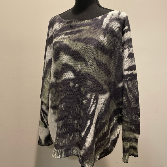 Fab’rik Knit Top Size M-L Open Weave Earthy Abstract Animal Print Relaxed Fit - Picture 5 of 8
